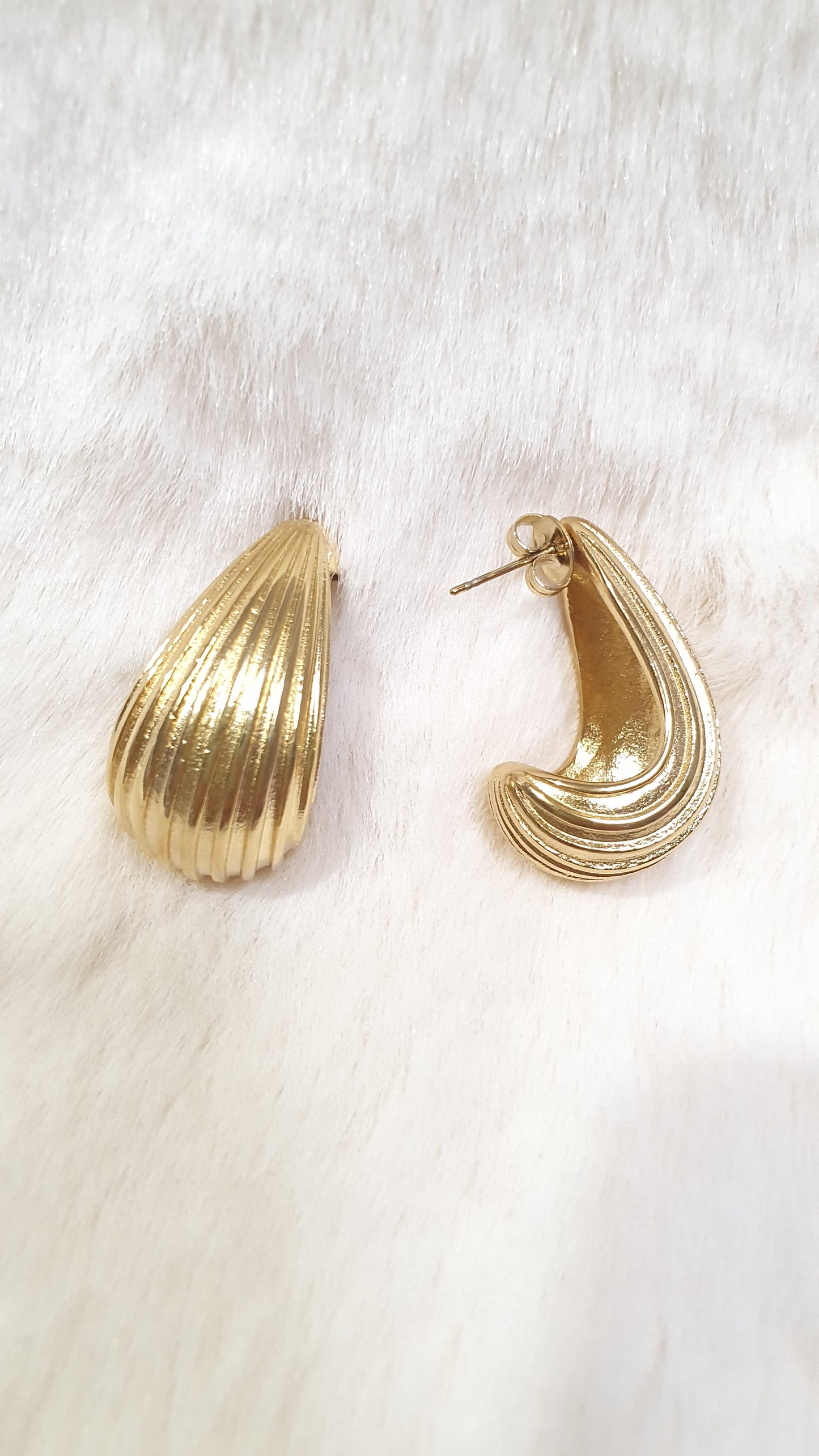 BOUCLES CRÉOLES RAINURÉES VINTAGE