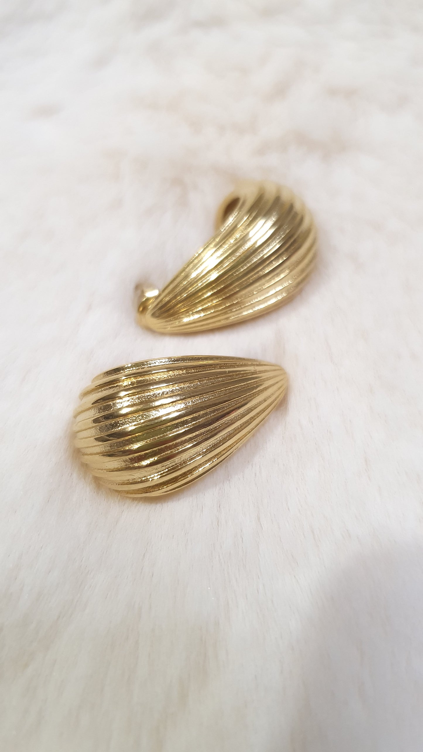 BOUCLES CRÉOLES RAINURÉES VINTAGE