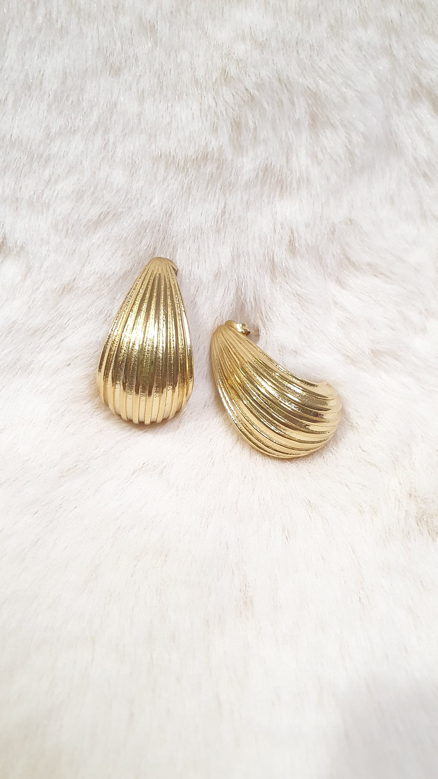 BOUCLES CRÉOLES RAINURÉES VINTAGE