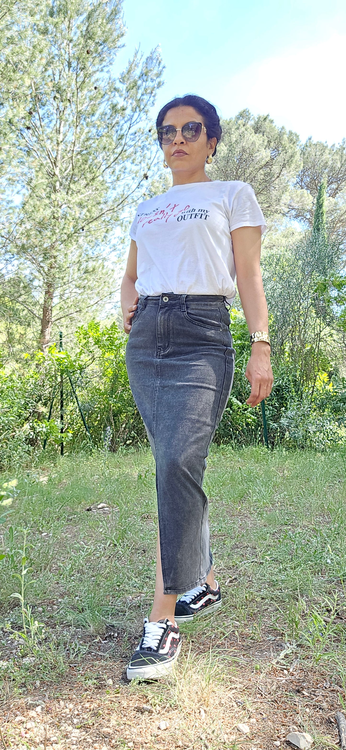 JUPE MIDI EN JEAN - CHIC DÉCONTRACTÉ
