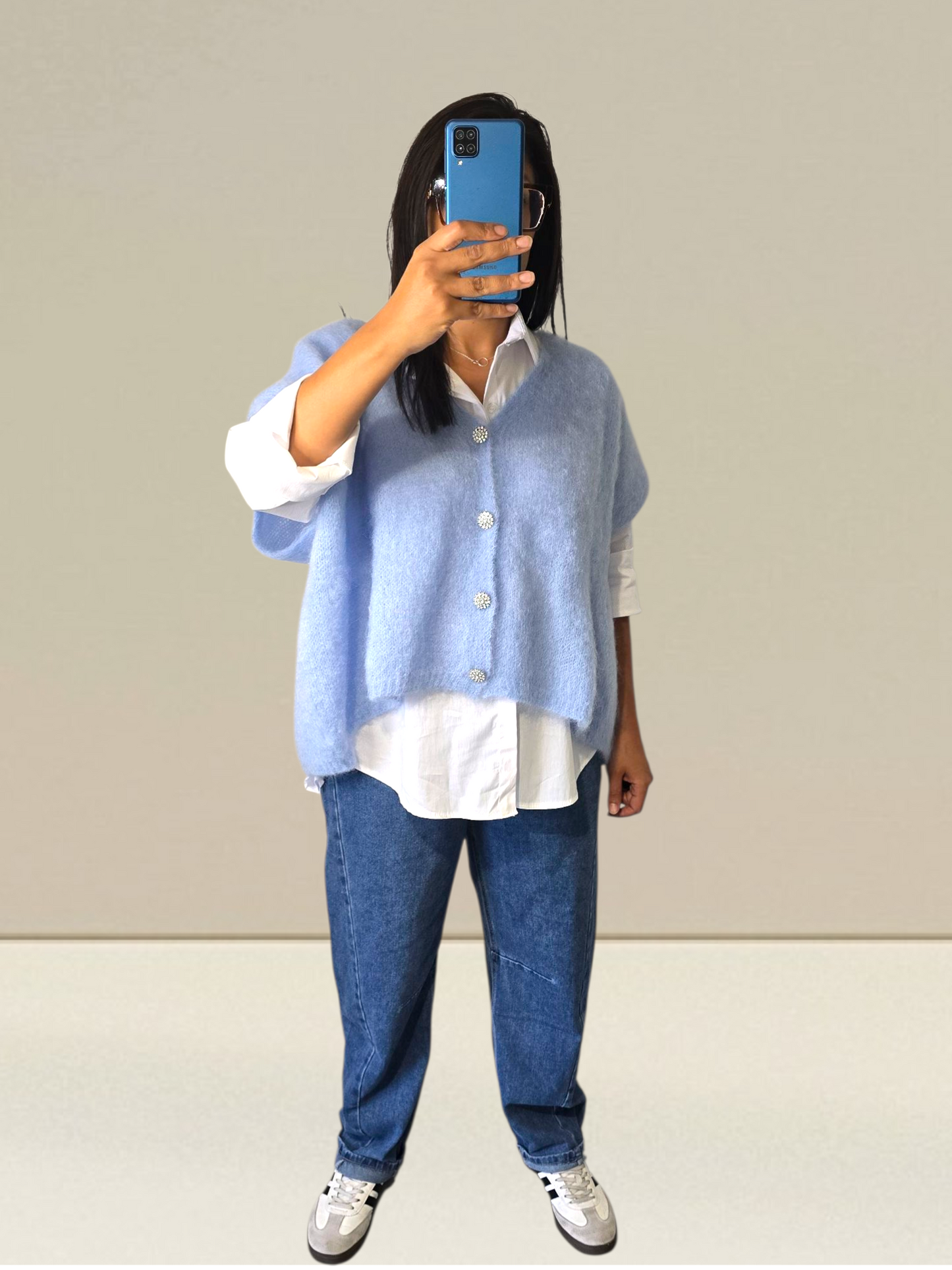 PULL SANS MANCHES EN KID MOHAIR - BOUTONS BIJOUX- BLEU CIEL