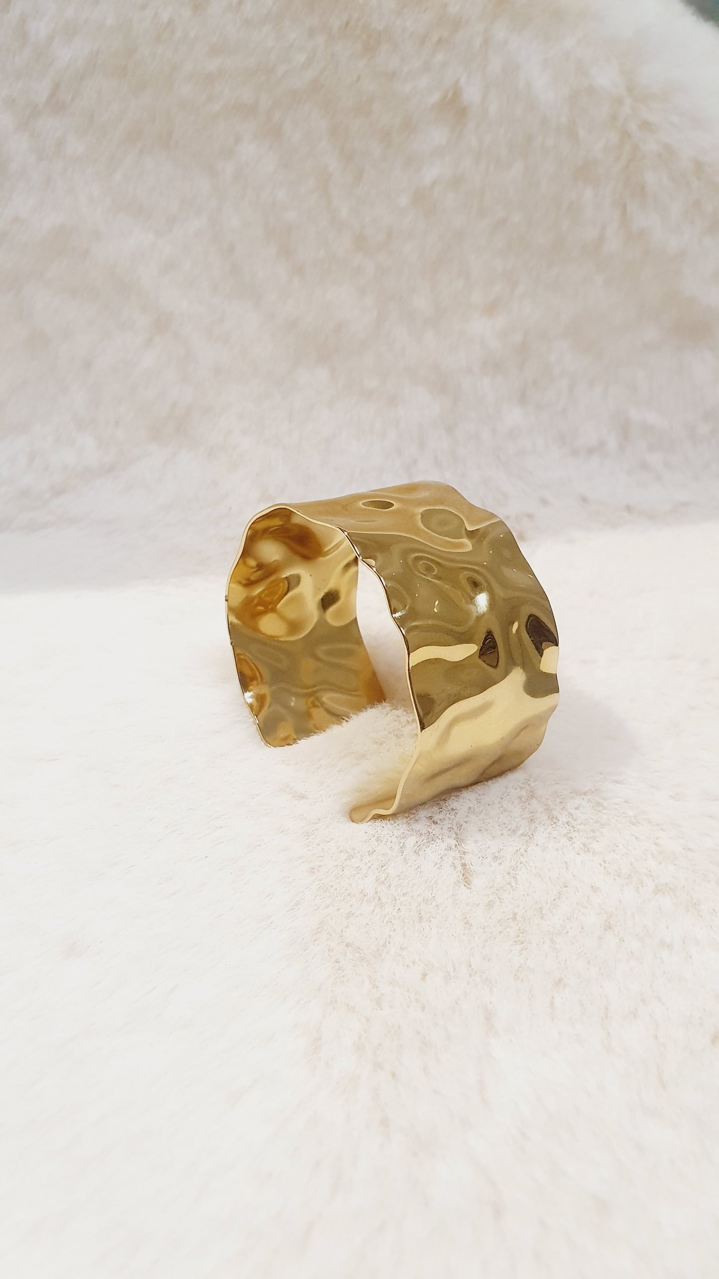 BRACELET MANCHETTE DORÉ  ÉLÉGANCE UNIQUE
