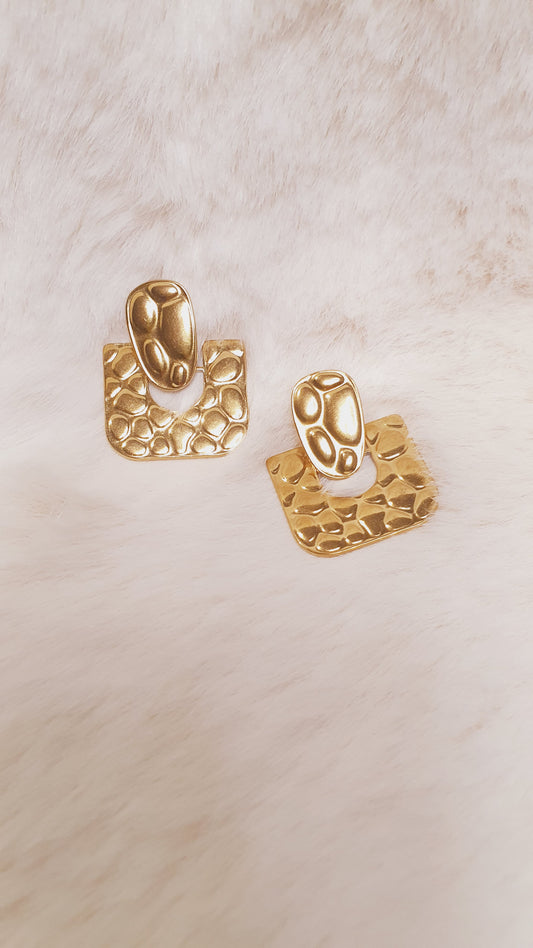 BOUCLES D'OREILLES  DORÉES TEXTURÉES