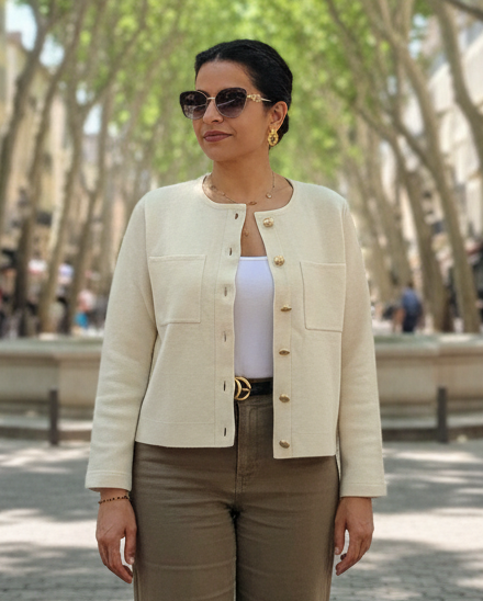 GILET ÉLÉGANT À BOUTONS DORÉS